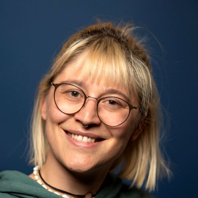 Using metabolites in antimicrobial materials for bone regeneration?